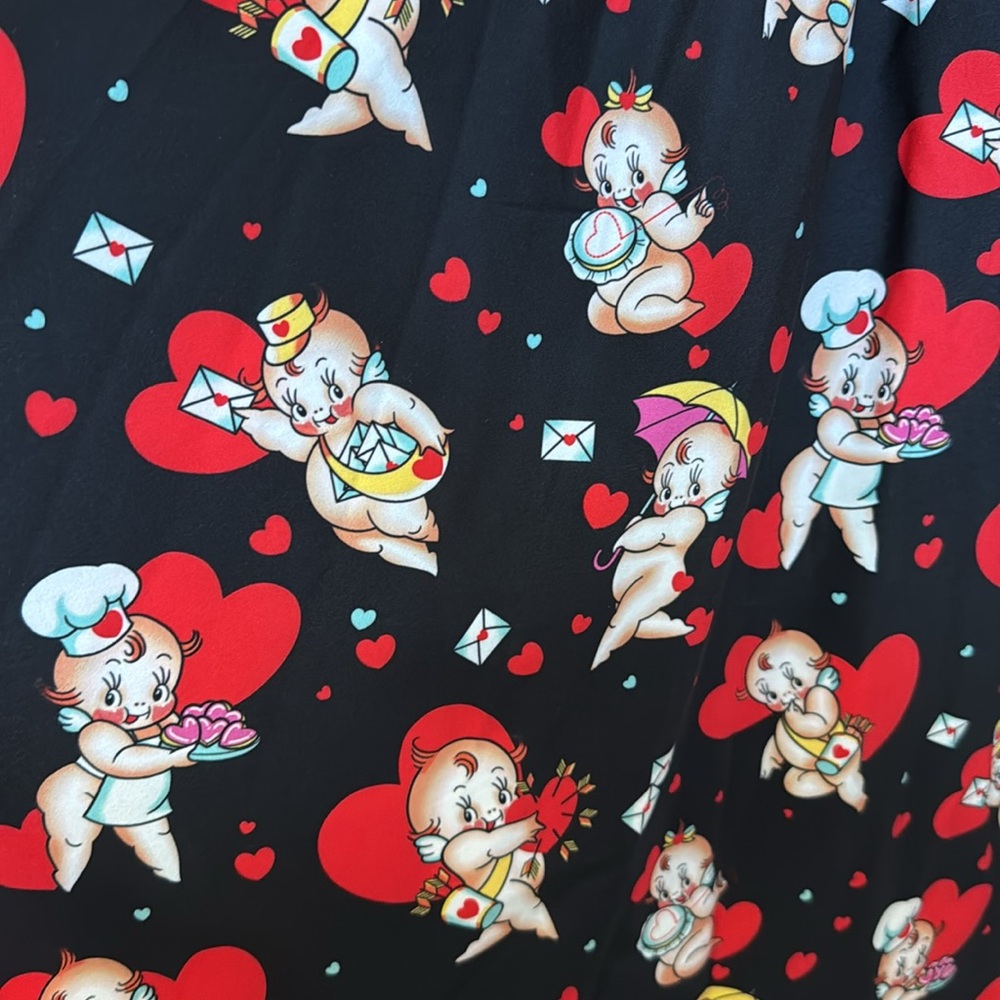New with out tags, never worn Sourpuss size L skirt - Picture 4 of 4